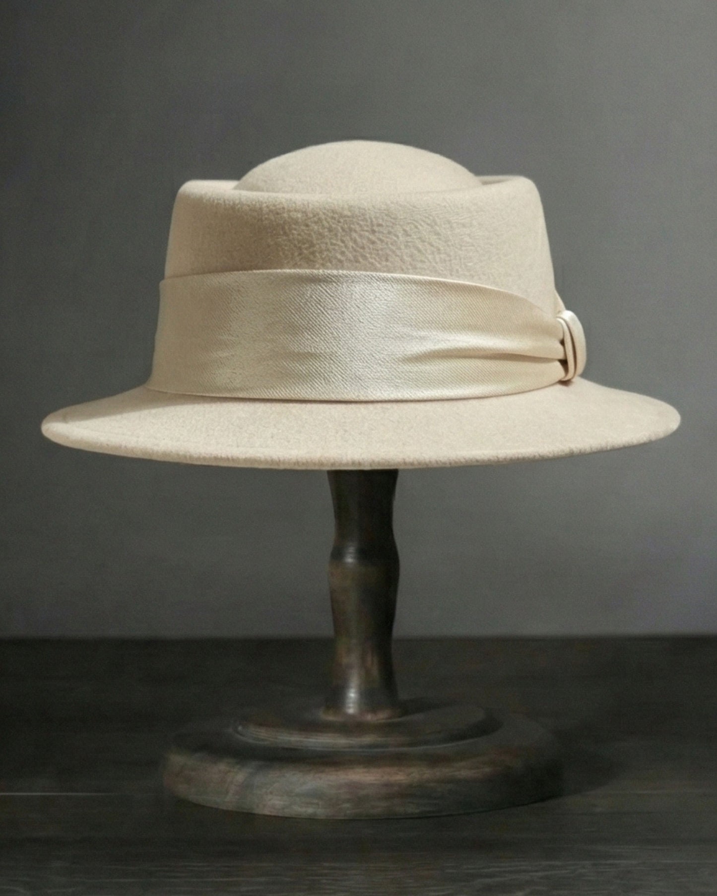 The Alma Signature Felt Hat in Vanilla