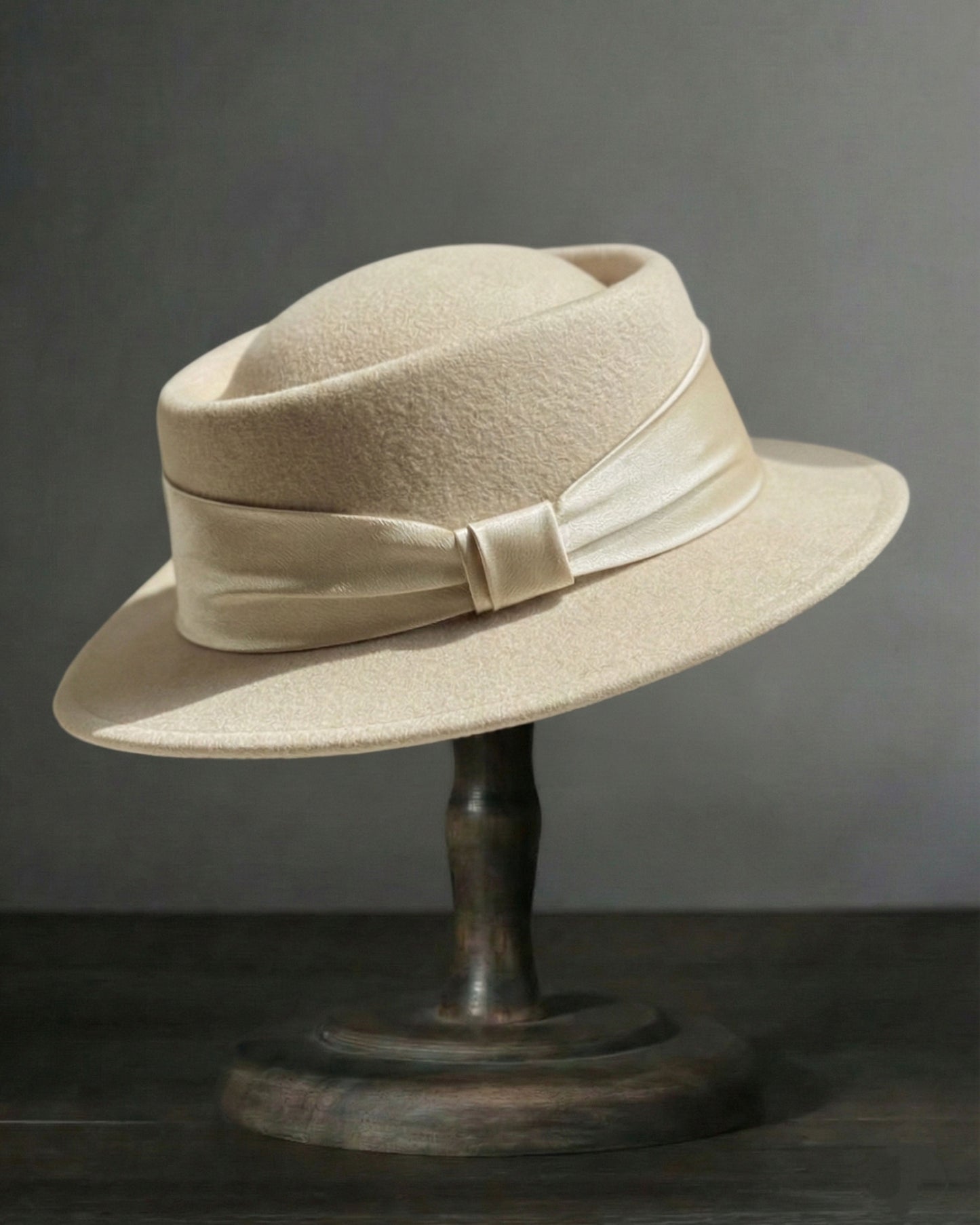 The Alma Signature Felt Hat in Vanilla